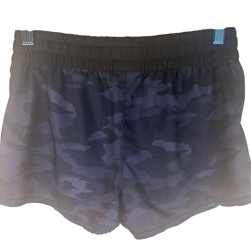 Vuori Clementine Running Shorts‎ Womens Small Black Camo Athletic Workout Gym - Picture 4 of 6